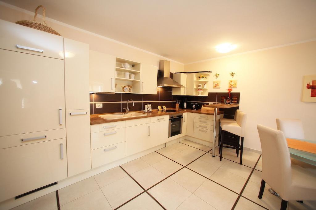 Holiday Home Villa Bella Vrsar Room photo